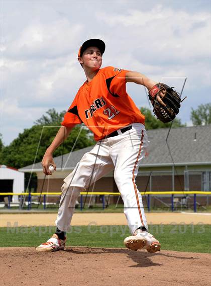 Thumbnail 1 in Whitesville Central @ Lyndonville ( Section 5 Class D/DD Crossover) photogallery.