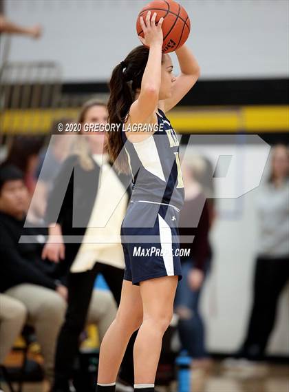 Thumbnail 3 in Keller vs Fossil Ridge photogallery.