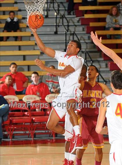 Thumbnail 3 in Mission Viejo vs. Ocean View (Nike Extravaganza) photogallery.