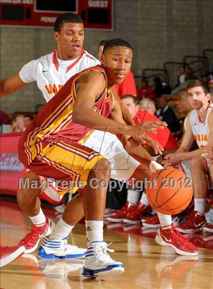 Thumbnail 1 in Mission Viejo vs. Ocean View (Nike Extravaganza) photogallery.