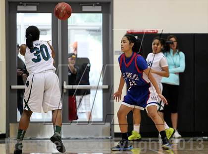 Thumbnail 1 in St. Ignatius vs. Sacred Heart Cathedral (CIF NorCal Regional D3 Final) photogallery.