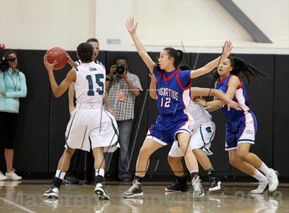 Thumbnail 2 in St. Ignatius vs. Sacred Heart Cathedral (CIF NorCal Regional D3 Final) photogallery.