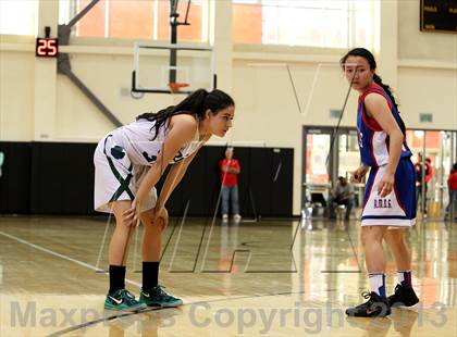 Thumbnail 1 in St. Ignatius vs. Sacred Heart Cathedral (CIF NorCal Regional D3 Final) photogallery.