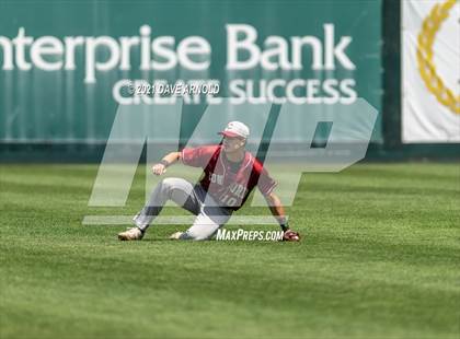 Thumbnail 2 in Concord vs. Winnacunnet (NHIAA Division 1 Final) photogallery.