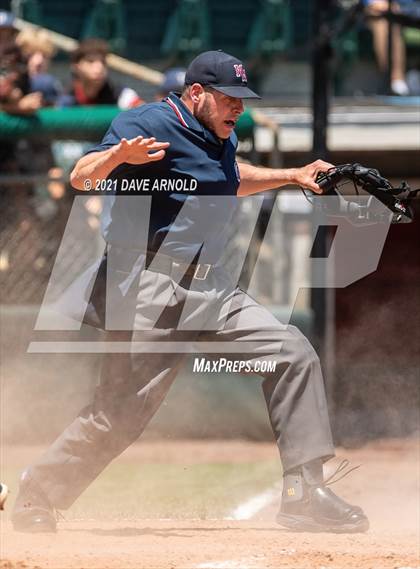 Thumbnail 1 in Concord vs. Winnacunnet (NHIAA Division 1 Final) photogallery.