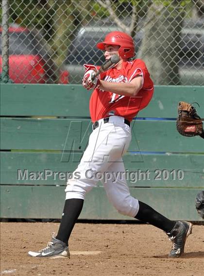 Thumbnail 2 in Galt vs. Pioneer (Land Park Easter Tournament) photogallery.