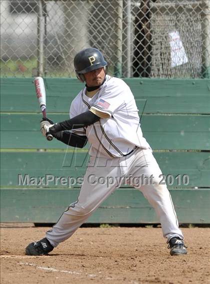 Thumbnail 2 in Galt vs. Pioneer (Land Park Easter Tournament) photogallery.