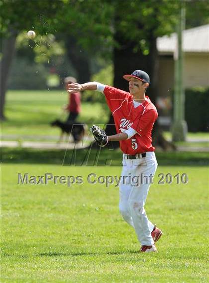 Thumbnail 2 in Galt vs. Pioneer (Land Park Easter Tournament) photogallery.
