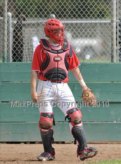 Thumbnail 2 in Galt vs. Pioneer (Land Park Easter Tournament) photogallery.