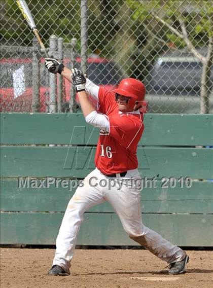Thumbnail 2 in Galt vs. Pioneer (Land Park Easter Tournament) photogallery.