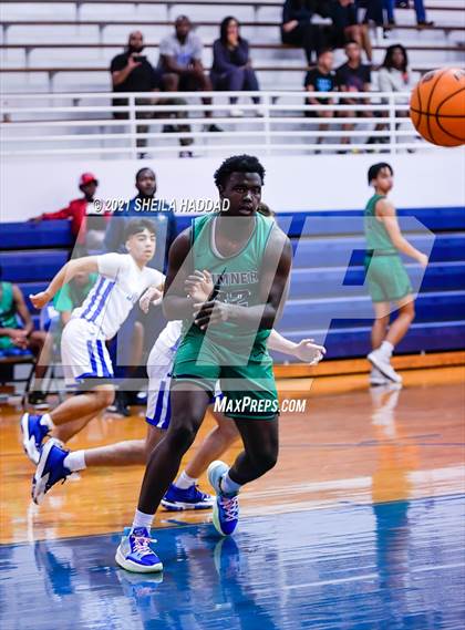 Thumbnail 1 in Sumner @ Jesuit  (Invitational) photogallery.