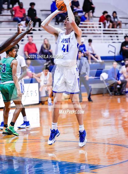 Thumbnail 2 in Sumner @ Jesuit  (Invitational) photogallery.