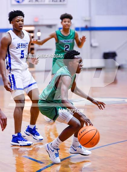 Thumbnail 3 in Sumner @ Jesuit  (Invitational) photogallery.
