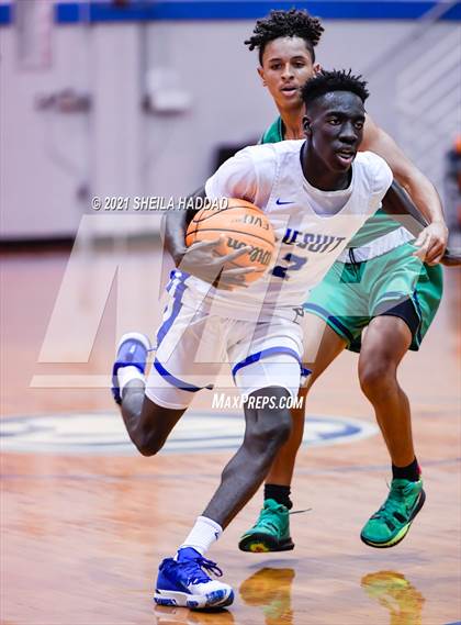 Thumbnail 3 in Sumner @ Jesuit  (Invitational) photogallery.