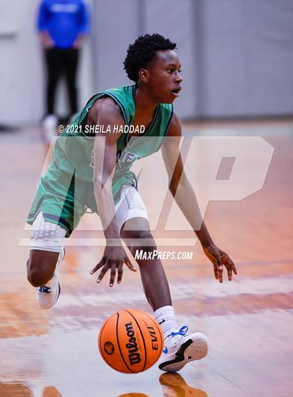 Thumbnail 3 in Sumner @ Jesuit  (Invitational) photogallery.