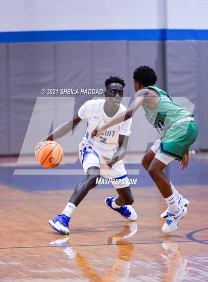 Thumbnail 1 in Sumner @ Jesuit  (Invitational) photogallery.