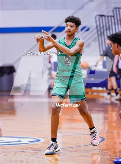 Thumbnail 3 in Sumner @ Jesuit  (Invitational) photogallery.
