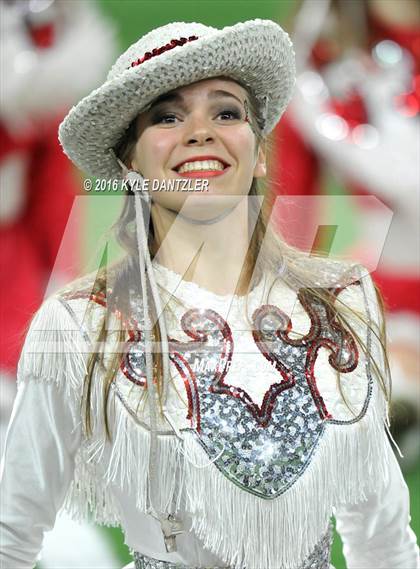 Thumbnail 1 in Carthage vs. China Spring (UIL 4A Division 1 Semifinal) photogallery.