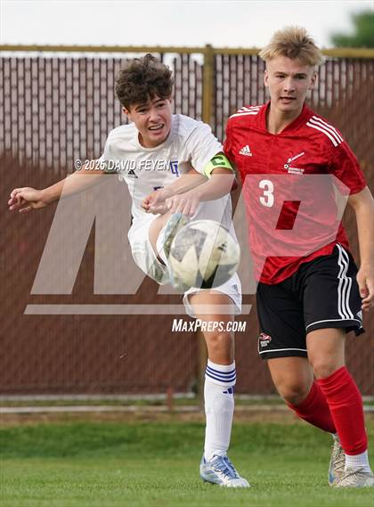 Thumbnail 2 in JV: Catholic Memorial @ Arrowhead photogallery.
