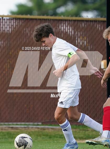 Thumbnail 2 in JV: Catholic Memorial @ Arrowhead photogallery.