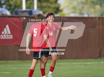 Thumbnail 2 in JV: Catholic Memorial @ Arrowhead photogallery.