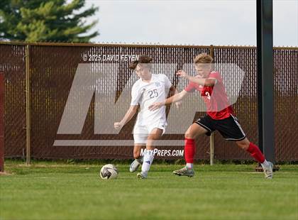 Thumbnail 2 in JV: Catholic Memorial @ Arrowhead photogallery.