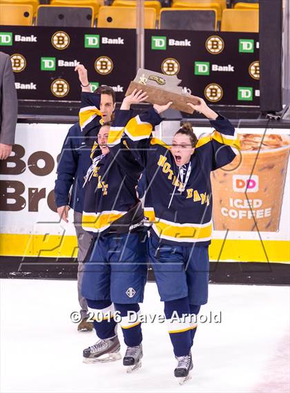 Thumbnail 3 in Wellesley vs Notre Dame Academy (MIAA Division 2 Final) photogallery.