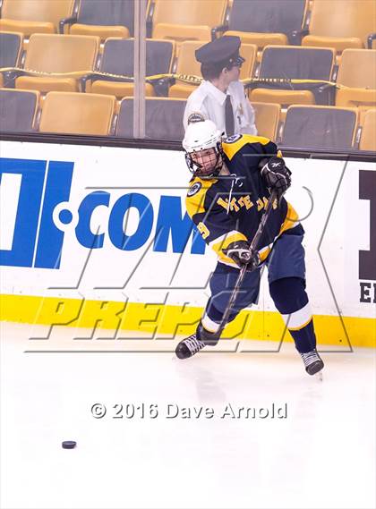 Thumbnail 1 in Wellesley vs Notre Dame Academy (MIAA Division 2 Final) photogallery.