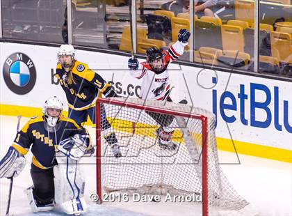 Thumbnail 2 in Wellesley vs Notre Dame Academy (MIAA Division 2 Final) photogallery.