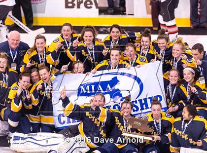 Thumbnail 2 in Wellesley vs Notre Dame Academy (MIAA Division 2 Final) photogallery.