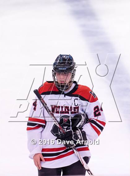 Thumbnail 2 in Wellesley vs Notre Dame Academy (MIAA Division 2 Final) photogallery.
