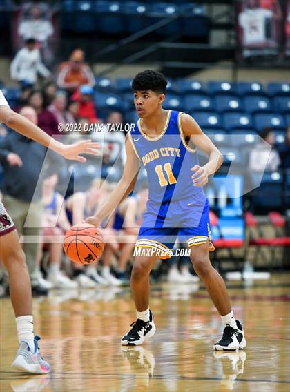 Thumbnail 2 in Lingleville vs Dodd City (UIL Region III-1A Semifinal) photogallery.