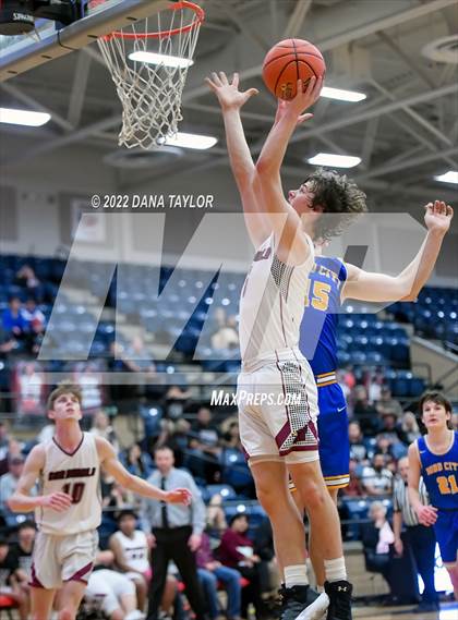 Thumbnail 3 in Lingleville vs Dodd City (UIL Region III-1A Semifinal) photogallery.
