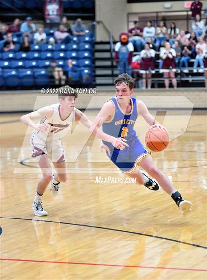 Thumbnail 1 in Lingleville vs Dodd City (UIL Region III-1A Semifinal) photogallery.