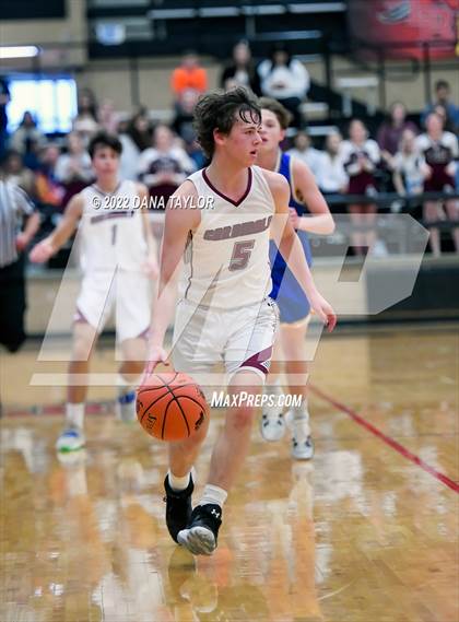 Thumbnail 3 in Lingleville vs Dodd City (UIL Region III-1A Semifinal) photogallery.