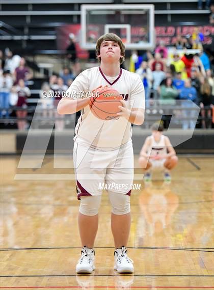 Thumbnail 1 in Lingleville vs Dodd City (UIL Region III-1A Semifinal) photogallery.