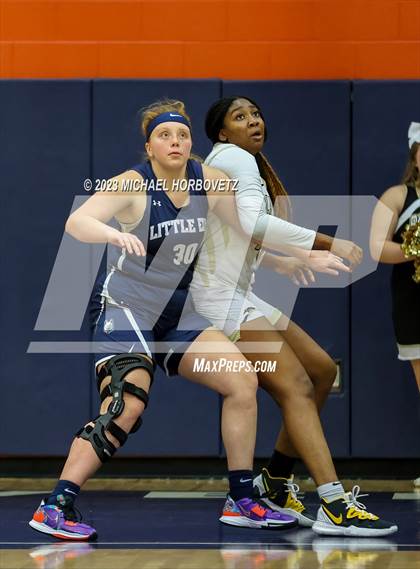 Thumbnail 2 in Little Elm vs. Plano East (UIL 6A Bi-District) photogallery.