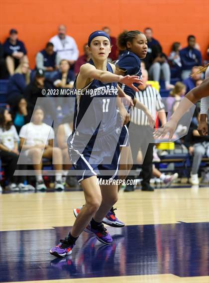 Thumbnail 2 in Little Elm vs. Plano East (UIL 6A Bi-District) photogallery.