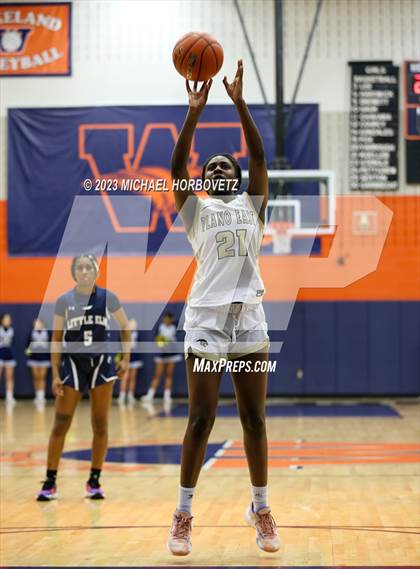 Thumbnail 3 in Little Elm vs. Plano East (UIL 6A Bi-District) photogallery.