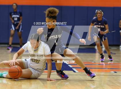Thumbnail 3 in Little Elm vs. Plano East (UIL 6A Bi-District) photogallery.