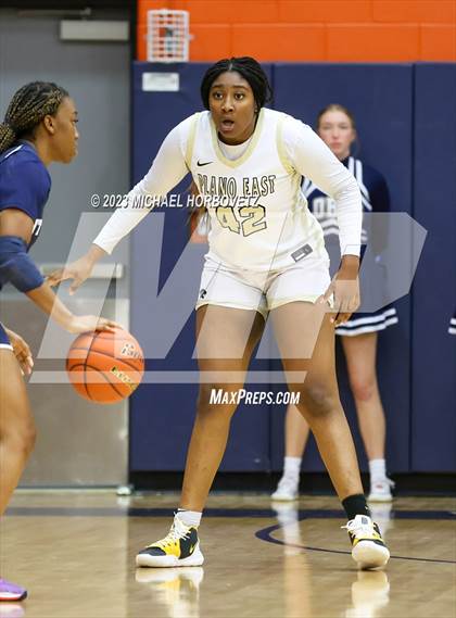 Thumbnail 1 in Little Elm vs. Plano East (UIL 6A Bi-District) photogallery.