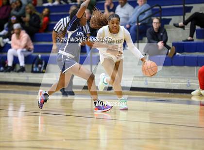 Thumbnail 2 in Little Elm vs. Plano East (UIL 6A Bi-District) photogallery.