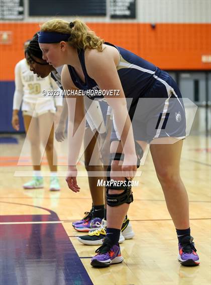 Thumbnail 1 in Little Elm vs. Plano East (UIL 6A Bi-District) photogallery.