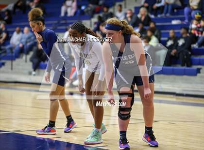 Thumbnail 2 in Little Elm vs. Plano East (UIL 6A Bi-District) photogallery.