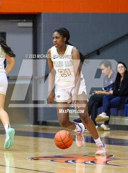 Thumbnail 1 in Little Elm vs. Plano East (UIL 6A Bi-District) photogallery.