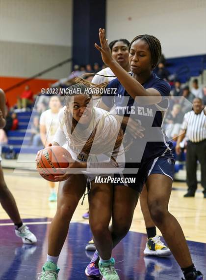 Thumbnail 2 in Little Elm vs. Plano East (UIL 6A Bi-District) photogallery.