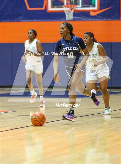 Thumbnail 1 in Little Elm vs. Plano East (UIL 6A Bi-District) photogallery.