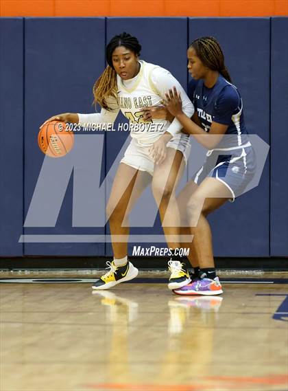 Thumbnail 2 in Little Elm vs. Plano East (UIL 6A Bi-District) photogallery.