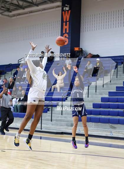 Thumbnail 3 in Little Elm vs. Plano East (UIL 6A Bi-District) photogallery.