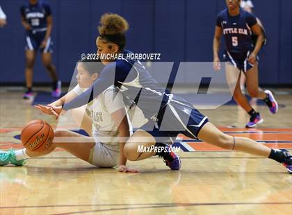 Thumbnail 1 in Little Elm vs. Plano East (UIL 6A Bi-District) photogallery.